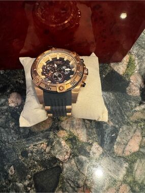 Invicta Speedway 30109 men's watch
